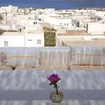 Villa With Pool, Garden And View *