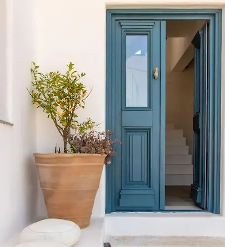 With Pool, Garden And View * Naousa