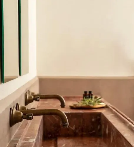 With Pool, Garden And View Villa Naousa